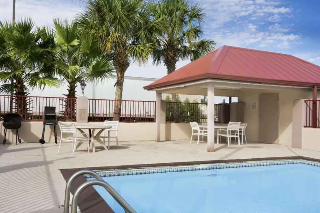 Hotel Super 8 By Wyndham Baton Rouge/I-12 Exterior foto